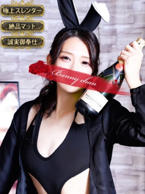 リン【スレンダー清楚美女】2